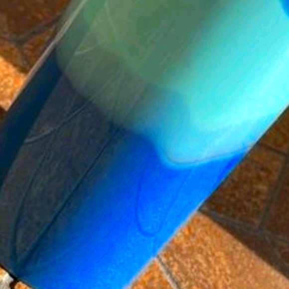 Starbucks Summer 2021 Color Wave venti - Picture 3 of 3